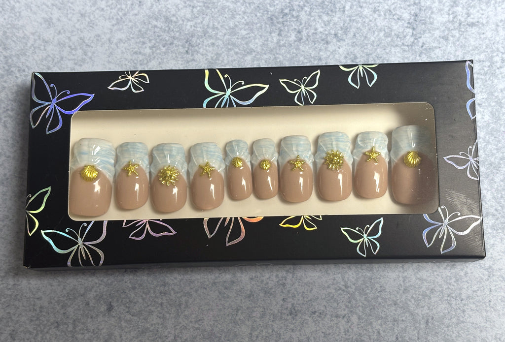 Blue French Tip Shell Press-On Nails – “Coastal Treasure” Collection