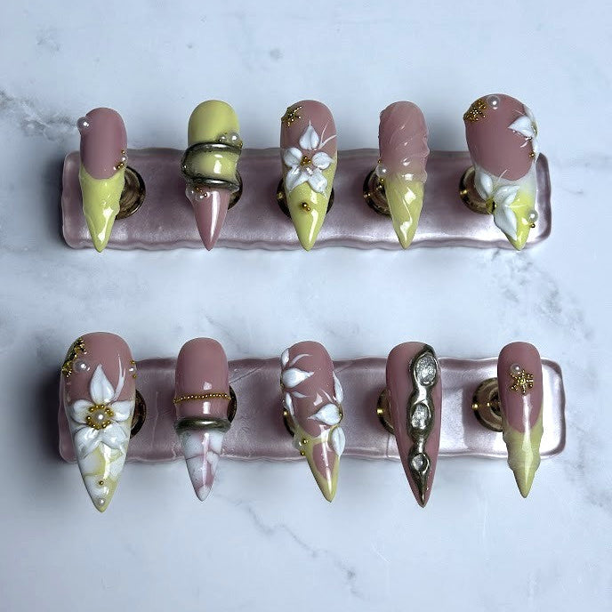 Pearl & Gold Bloom Press-On Nails – “Eternal Blossom” Collection