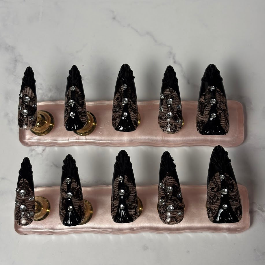 Midnight Love Press-On Nails – “Crimson Veil” Collection